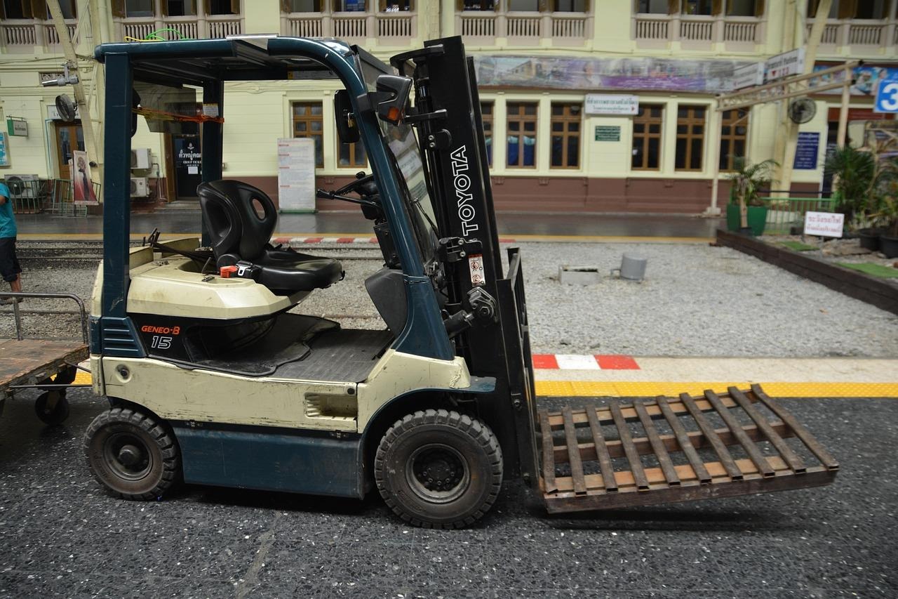 What class is forklift accessories​