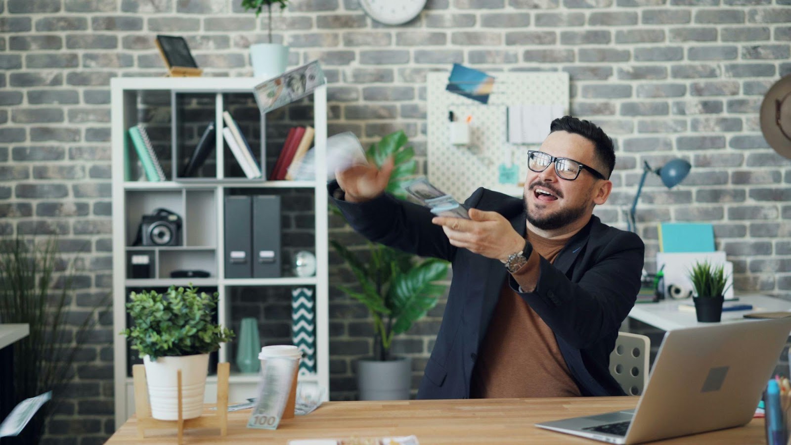 Stress-Free Self-Employment: Balancing Business Deadlines and Mental WellbeingStress-Free Self-Employment: Balancing Business Deadlines and Mental Wellbeing